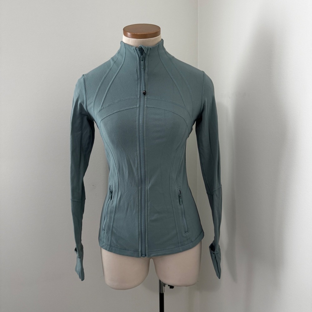Lululemon 6 Define Full Zip Jacket Green Fitted Athletic Pockets